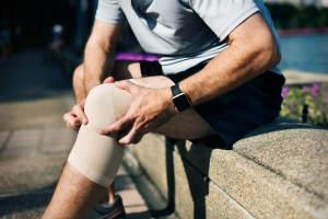 Knee brace bundle for recovery Knee brace bundle for recovery